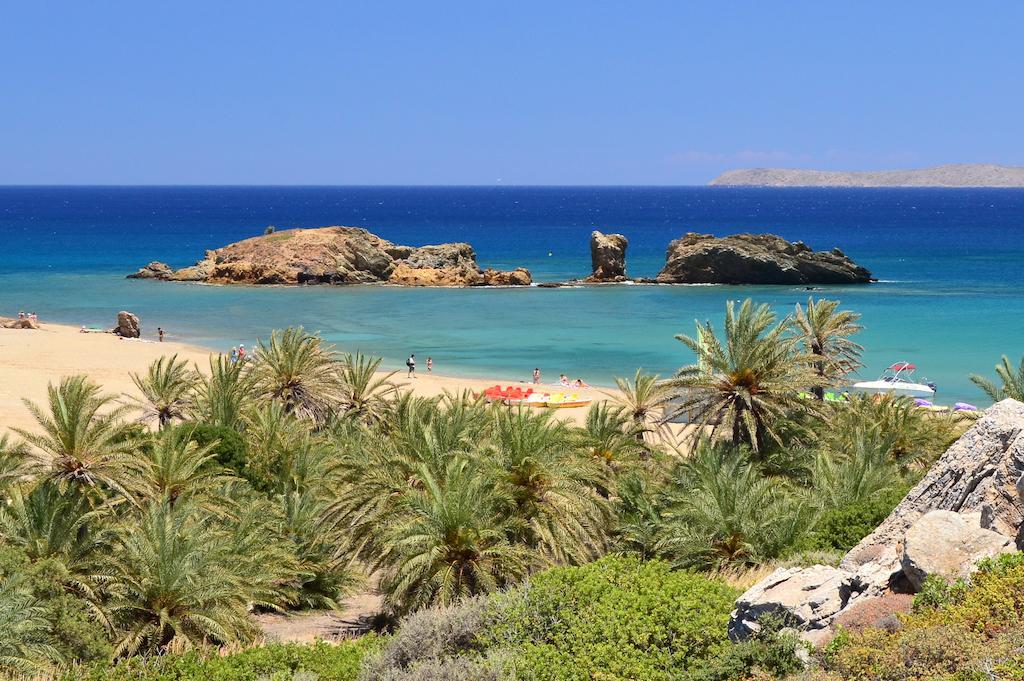 فندق هيونا هوليداي هوتل باليكاسترون المظهر الخارجي الصورة